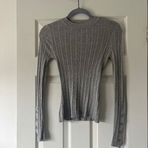 Hooked up grey sweater